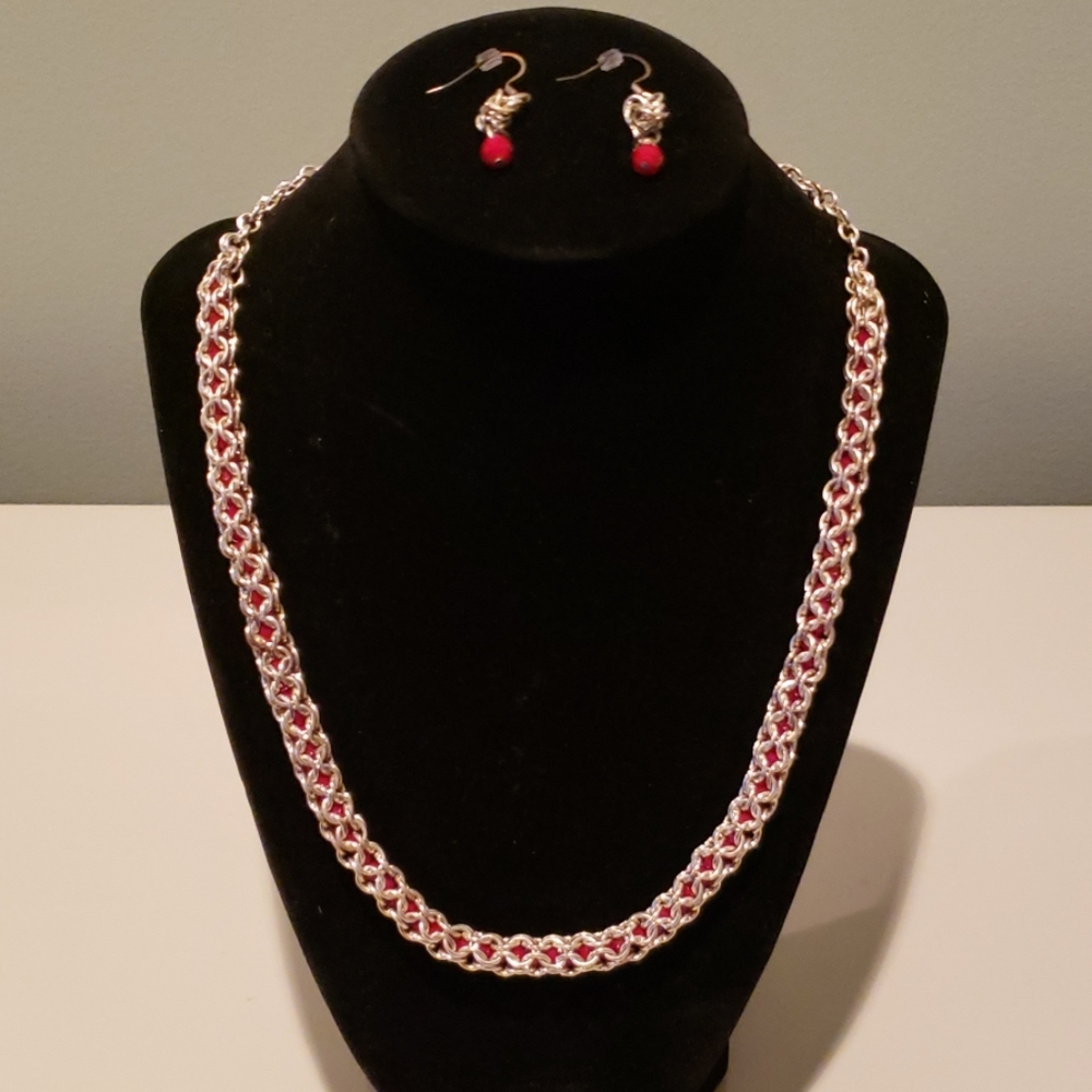 Beaded and silver chain necklace and earrings